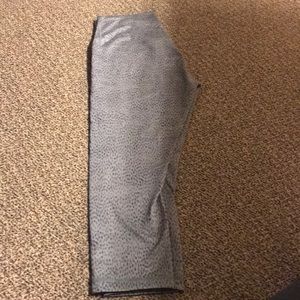 Lulu lemon Capri leggings.